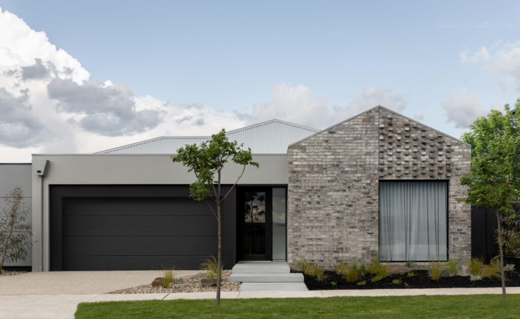 Arli Isla House and Land Package Melbourne Display home in Wollert